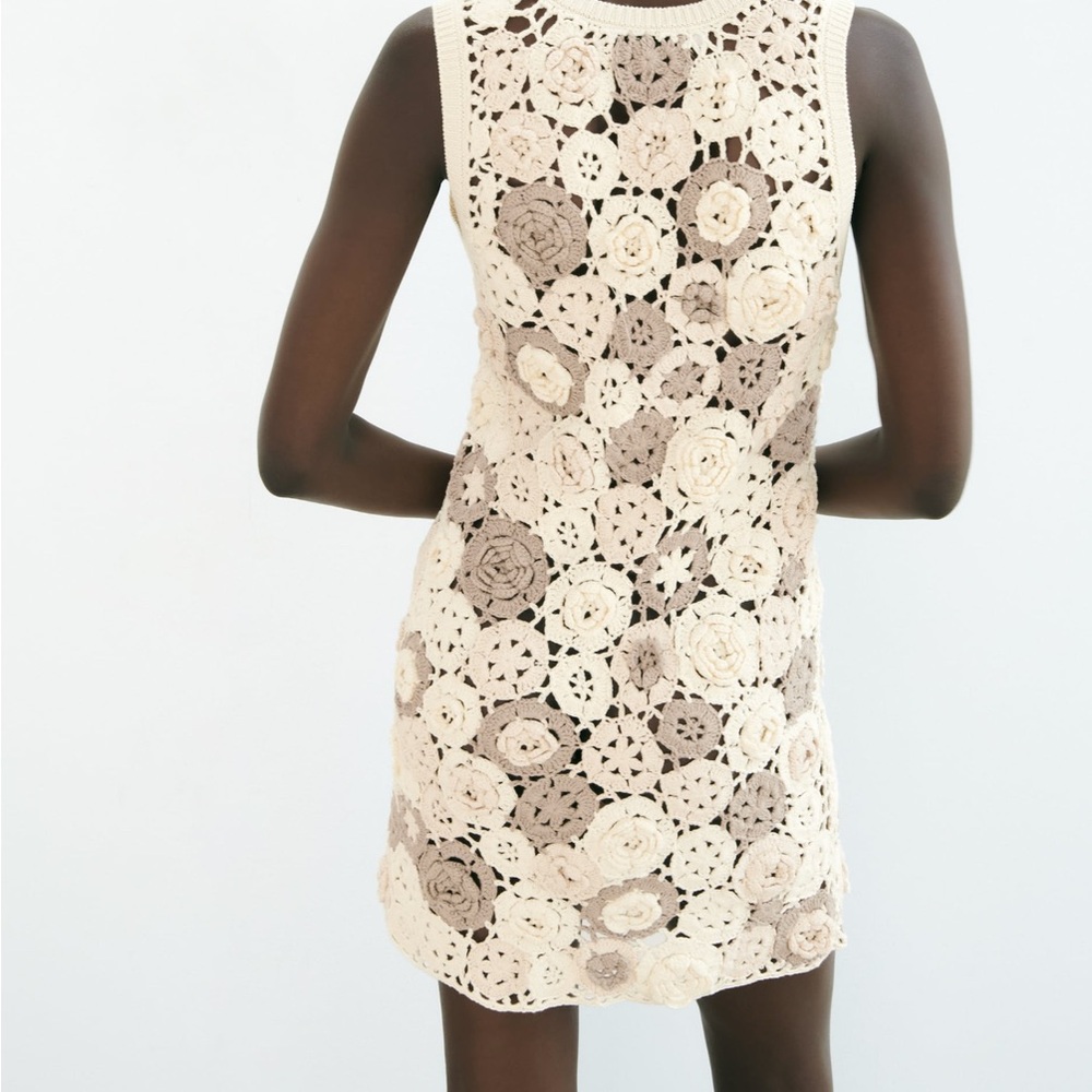 FLORAL CROCHET KNIT DRESS LIMITED EDITION - Picture 2 of 5